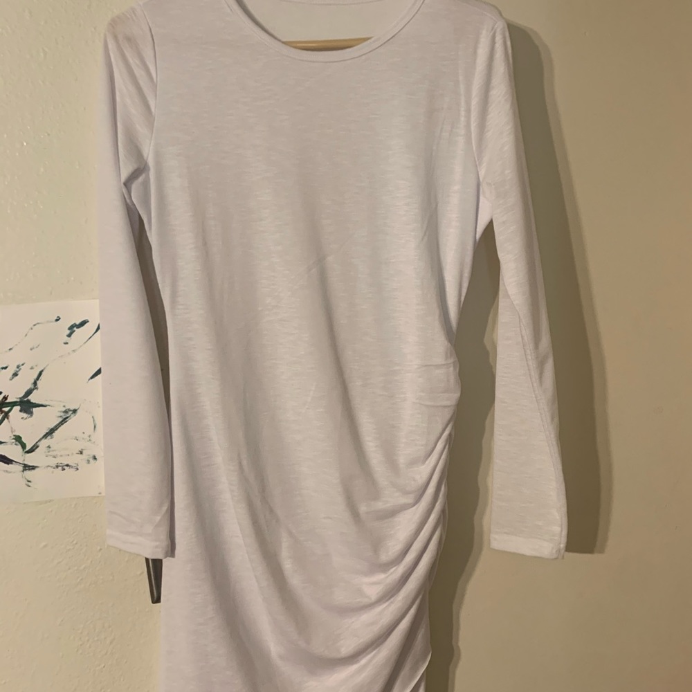 White long sleeve body con dress